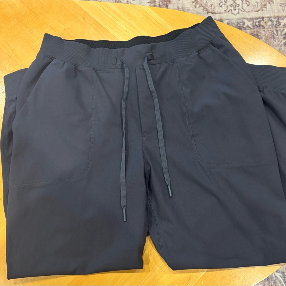 Men’s Black Lululemon ABC  Joggers - Medium